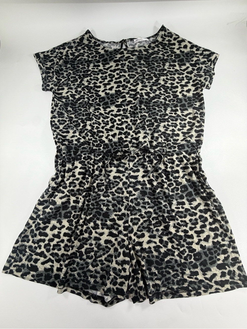 NWT Nemidor Leopard Print Romper Plus Size 20 Gray Casual Soft Pockets